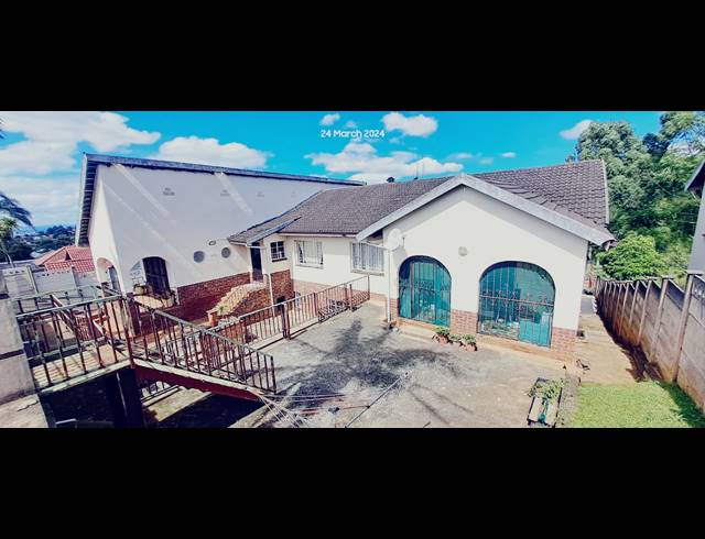 8 BEDROOM FREESTANDING FOR SALE IN NORTHDALE